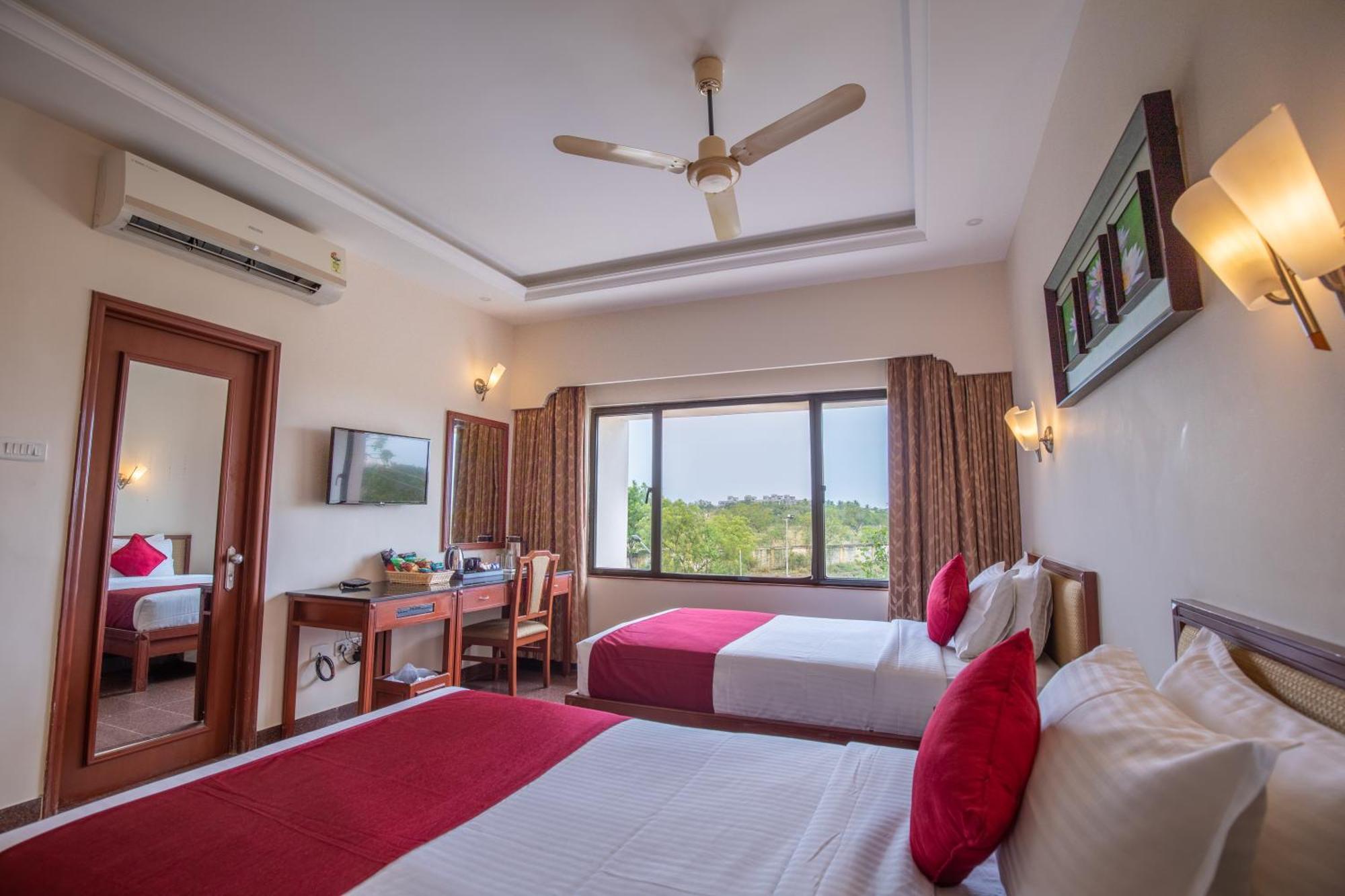 Hotel Jenneys Residency Coimbatore Zimmer foto