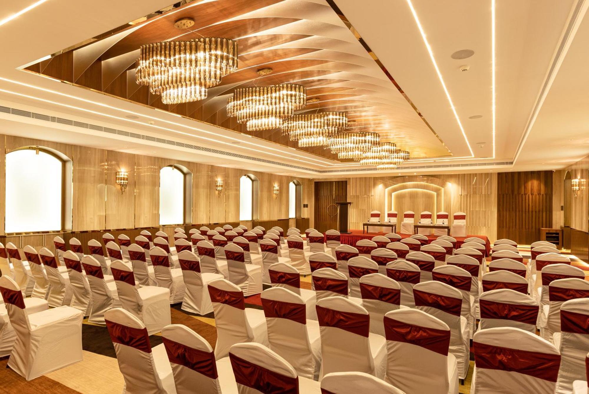 Hotel Jenneys Residency Coimbatore Exterior foto